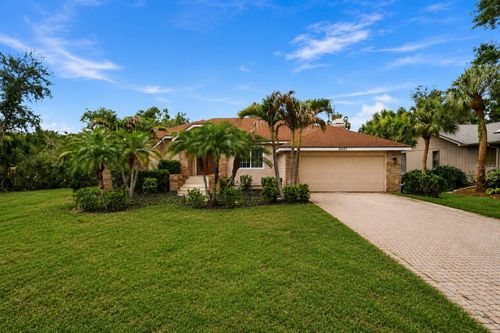 4401 Little John Trl, SARASOTA, FL, 34232-2624 | Card Image