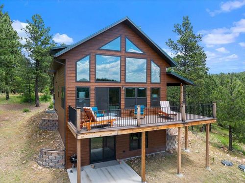 5 Loop Rd, Devils Tower, WY, 82714-5032 | Card Image