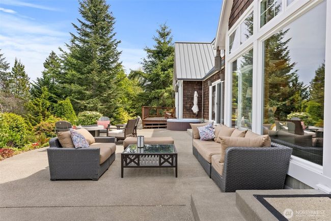 9811 Glacis Dr Ne, House other with 2 bedrooms, 3 bathrooms and 2 parking in Olympia WA | Image 23
