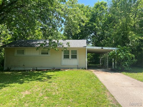 127 Ben Nevis Rd, Saint Louis, MO, 63137-4540 | Card Image
