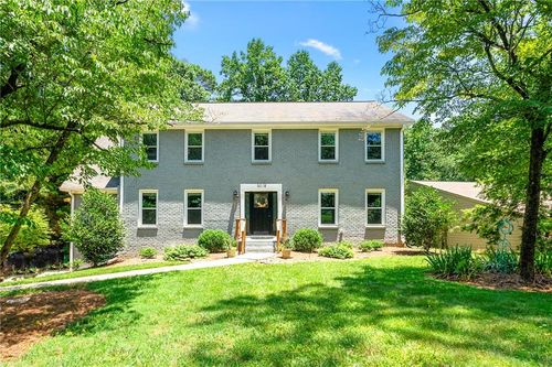 5018 Old Ivy Rd, Peachtree Corners, GA, 30096-2939 | Card Image