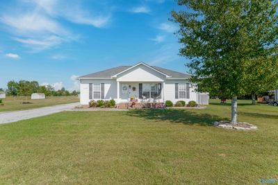 379 Randall Mullins Road, House other with 3 bedrooms, 2 bathrooms and null parking in Toney AL | Image 1