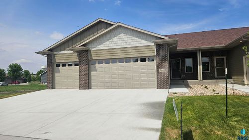 2610 E Whisper Trl Trail, Sioux Falls, SD, 57108 | Card Image