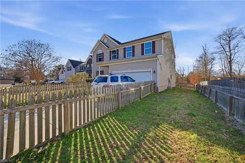 7 Mary Ann Dr, Hampton, VA, 23666-1839 | Card Image