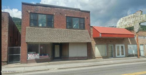 311 S Main St, Rocky Top, TN, 37769-2206 | Card Image