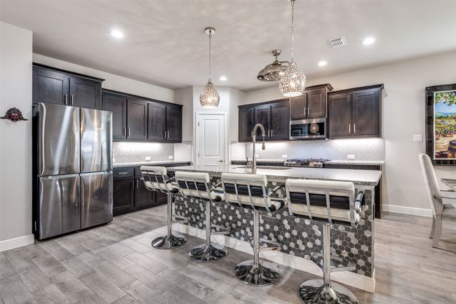 736 Wilmott Ter, House other with 4 bedrooms, 2 bathrooms and null parking in Justin TX | Image 5