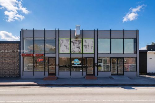 3135-3130 Nw 7th St, Miami, FL, 33125-4202 | Card Image