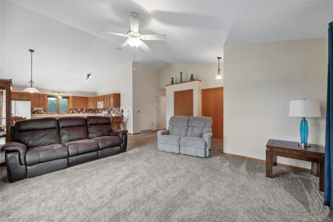 104 Country View Dr, House other with 2 bedrooms, 2 bathrooms and null parking in Mechanicsville IA | Image 4
