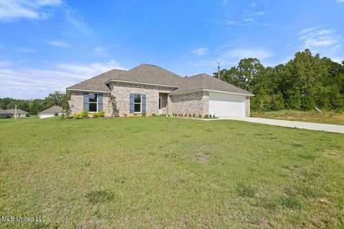 230 Jasmine Cove Circle, Brandon, MS, 39042 | Card Image