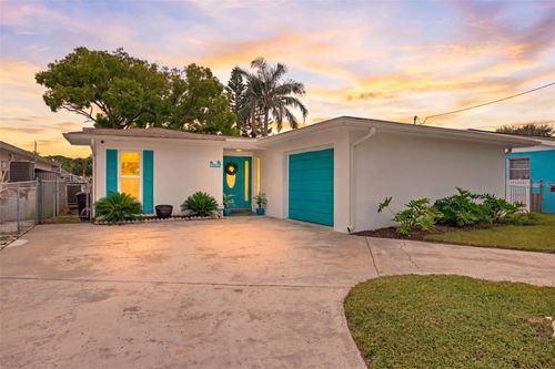 4920 Pelican Dr, New Port Richey, FL, 34652-4425 | Card Image