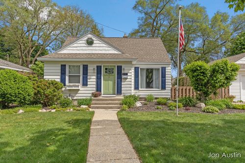 847 Blanchard Street Sw, Wyoming, MI, 49509 | Card Image