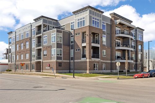 400-200 3rd Avenue Sw, Cedar Rapids, IA, 52404 | Card Image