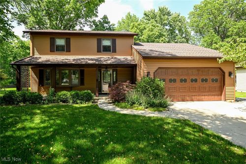 26788 Skyline Dr, Olmsted Twp, OH, 44138-1848 | Card Image