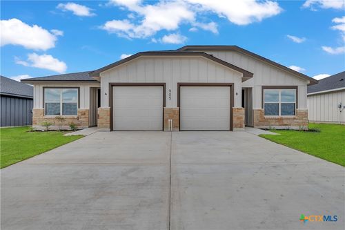 1214 Concord Dr, Copperas Cove, TX, 76522-8136 | Card Image