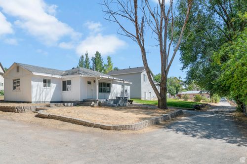 165 Grove Creek Dr, Pleasant Grove, UT, 84062-1717 | Card Image
