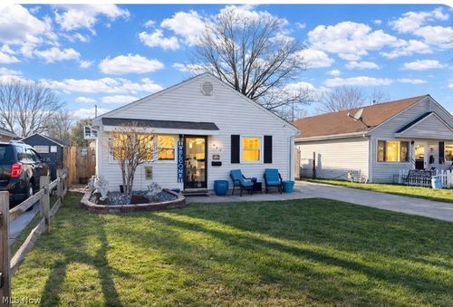 817 Boston Avenue, Elyria, OH, 44035 | Card Image