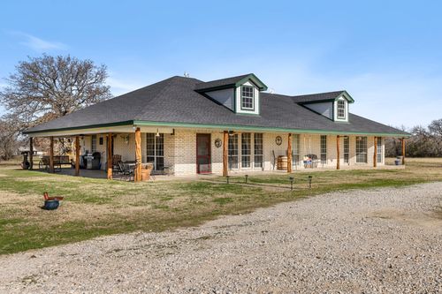 820 County Road 3592, Paradise, TX, 76073-4726 | Card Image