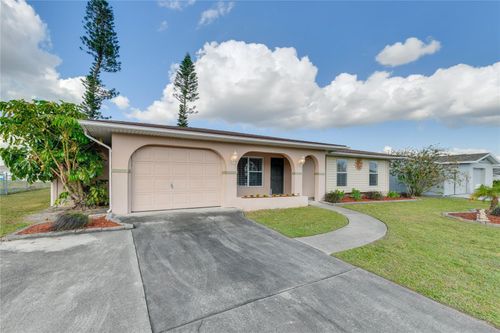 6222 Fabian Rd, NORTH PORT, FL, 34287-2245 | Card Image