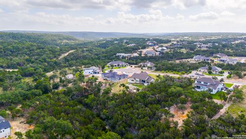 318 Iron Hl, New Braunfels, TX, 78132-3437 | Card Image