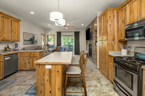 360 E St, Mendota, MN, 55150 | Card Image