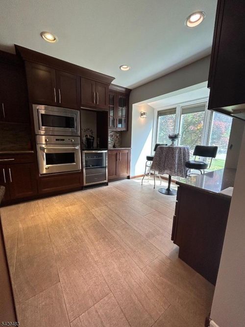 220 Butternut Dr, Wayne, NJ, 07470-4954 | Card Image