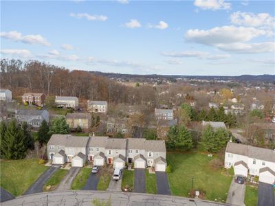 551 Brandywine, House other with 2 bedrooms, 2 bathrooms and 1 parking in Cranberry Twp PA | Image 3