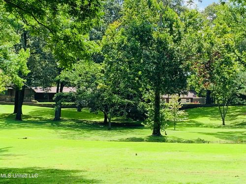 5520 Jordan Dr, Horn Lake, MS, 38637-9672 | Card Image
