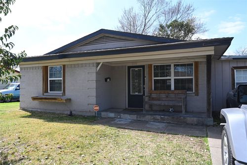 905 Bluebonnet Ln, Mesquite, TX, 75149-6105 | Card Image