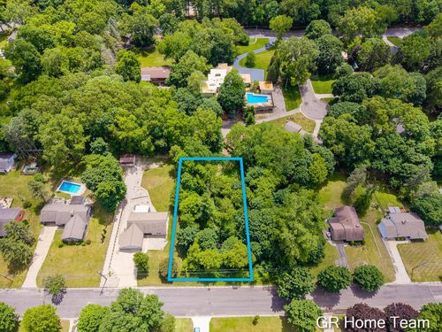 lot-31-410 W High St, Greenville, MI, 48838-2219 | Card Image