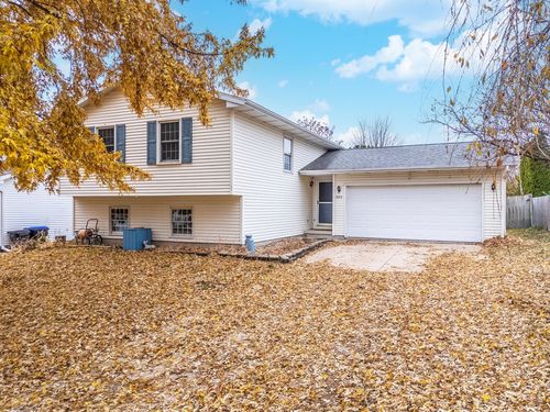 2713 Essington St, Bloomington, IL, 61705-6533 | Card Image