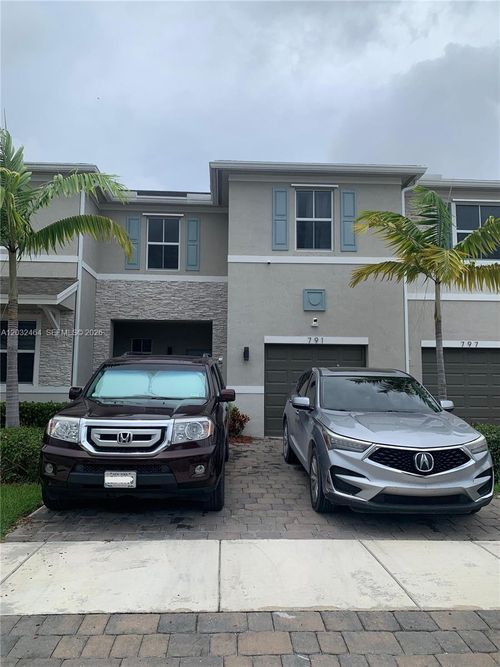 791-791 Se 18th St, Homestead, FL, 33034-5686 | Card Image