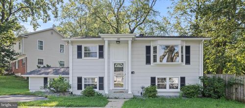 3811 Forestdale Ave, WOODBRIDGE, VA, 22193-2152 | Card Image