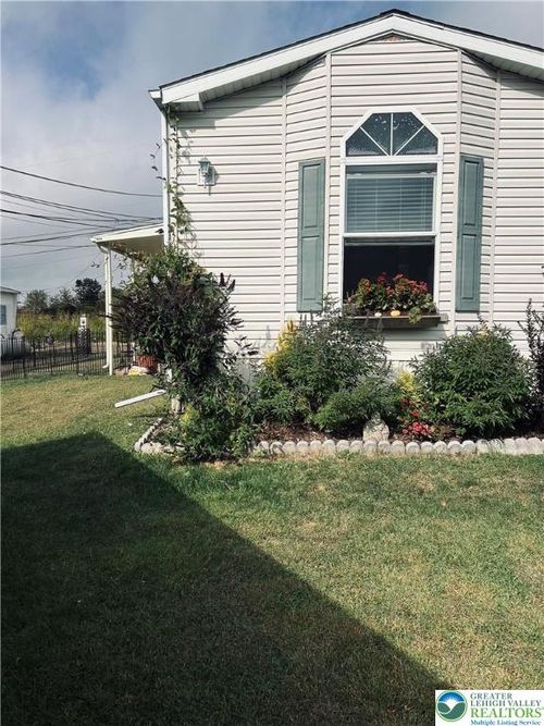 2509 Jay Ln, BATH, PA, 18014-1821 | Card Image