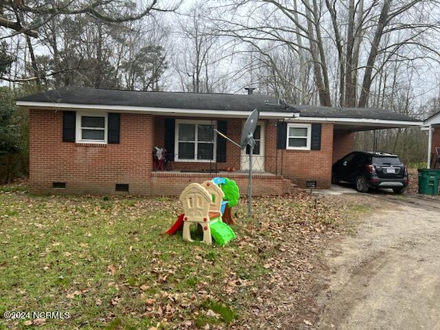 Alston St, Nashville, NC 27856