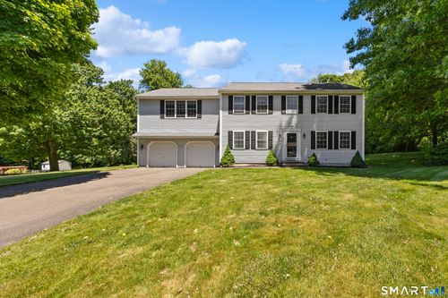 11 Coachlight Cir, Prospect, CT, 06712-1556 | Card Image