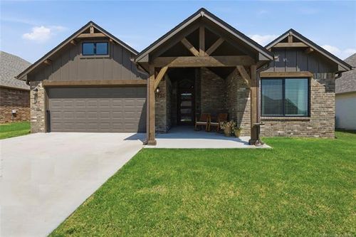 10721 S 279th East Ave, Coweta, OK, 74429-9010 | Card Image