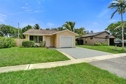 5312 Nw 92nd Ave, Sunrise, FL, 33351-7720 | Card Image