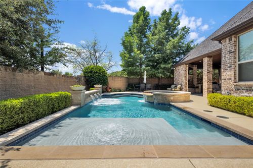 9000 Cedar Rdg, Lantana, TX, 76226-4341 | Card Image