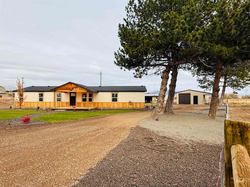 4558 Ne Lott Rd, Mountain Home, ID, 83647-5294 | Card Image