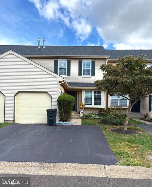 647 Palmer Ln, YARDLEY, PA, 19067-6328 | Card Image