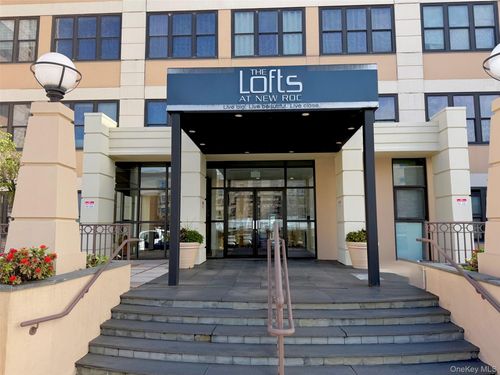 210-100 New Roc City Plaza, New Rochelle, NY, 10801 | Card Image