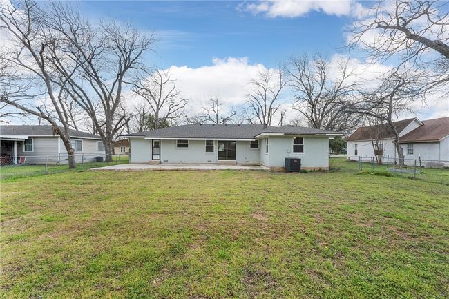 604 S Marable St, House other with 3 bedrooms, 2 bathrooms and 2 parking in West TX | Image 17