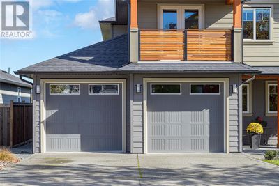 3519 Sparrowhawk Ave, House other with 3 bedrooms, 3 bathrooms and 4 parking in Victoria BC | Image 3