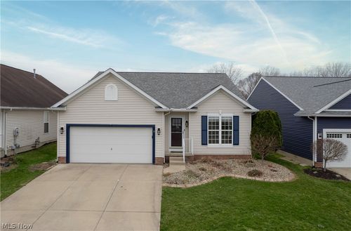 2162 Thornbury Ln, Akron, OH, 44319-5521 | Card Image