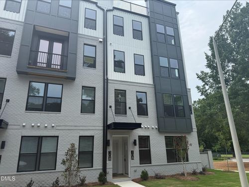 108-110 Byrum St, Cary, NC, 27511-3402 | Card Image
