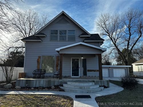 420 S Main St, Wetumka, OK, 74883-5011 | Card Image