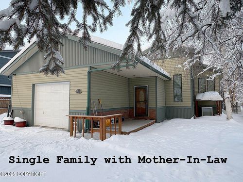 1814 Carr Ave, Fairbanks, AK, 99709-4207 | Card Image