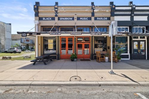 113 W 2nd St, Taylor, TX, 76574-3510 | Card Image