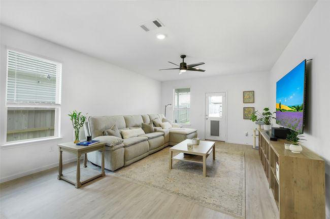16910 Elm Grove Rd, House other with 4 bedrooms, 2 bathrooms and 2 parking in Conroe TX | Image 11