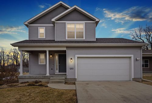 1203 Fran St, Evansdale, IA, 50707-1916 | Card Image